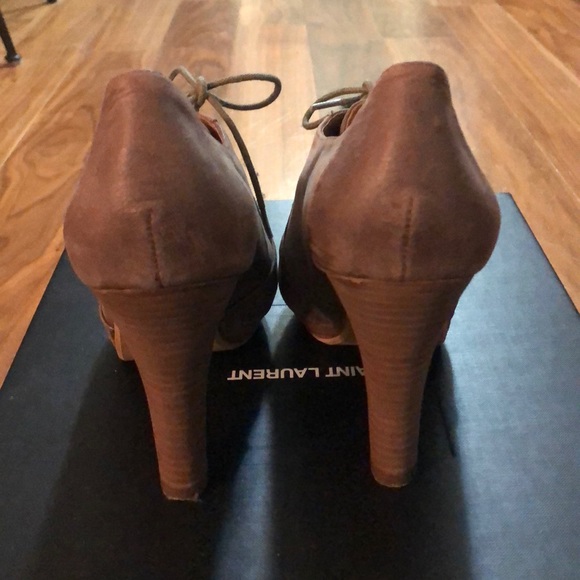 3/$25 ALDO lace up heels - Picture 3 of 4